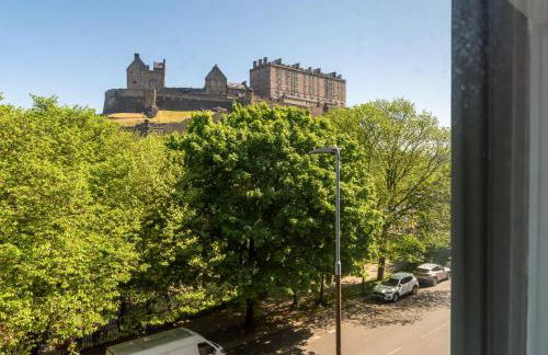 Edinburgh Castle Suite - The Edinburgh Address - Photo 4