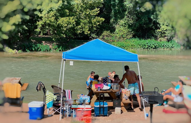 Log Cabin 1 at Son's Blue River Camp - Foto 37