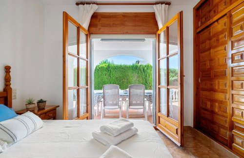 Chalet a pie Cala Forn con piscina - Foto 12