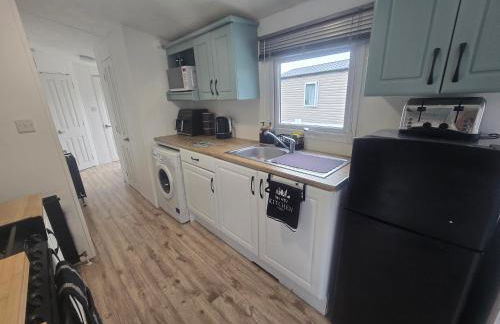 12a Mill View 4 Bed Static Caravan Marton Mere - Photo 7