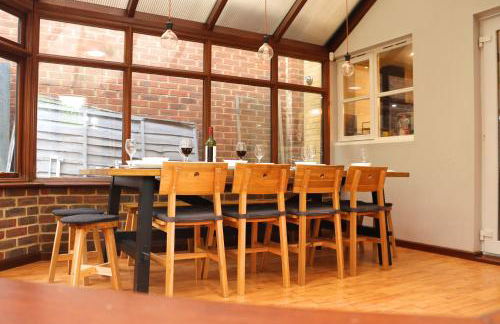 Heathrow Modern House with Parking & Fast WiFi - Foto 51