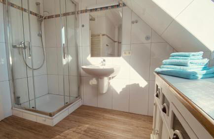 Haus Sansibar auf Poel mit Sauna& Kamin, ruhigem Garten-700m vom Strand! - Foto 14