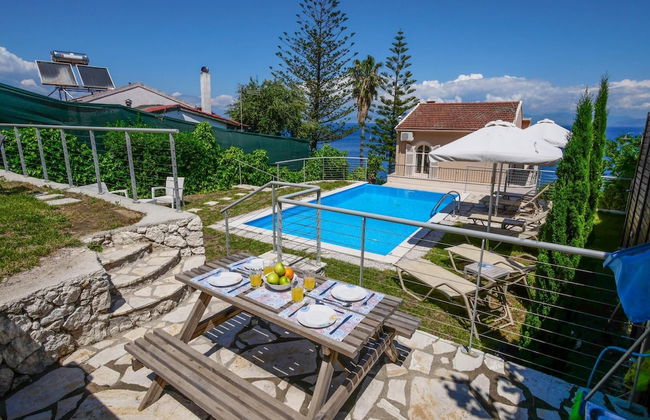 Villa Litsa Large Private Pool Walk to Beach Sea Views A C Wifi - Foto 44