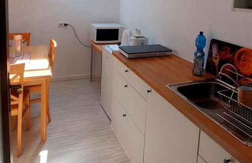 Private Studio Apartment with Balcony in Dortmund-Brackel - Foto 11