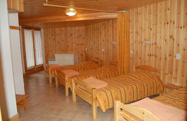 Spacious Holiday Home Near Center of Champagny - Foto 24