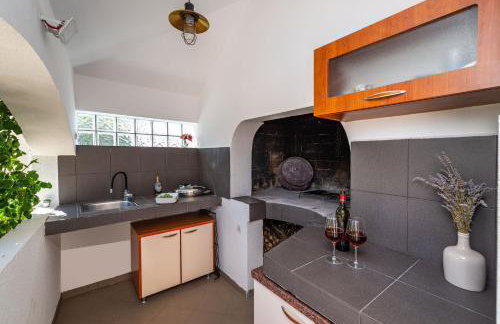 Merita Apartments with Pool - Photo 60