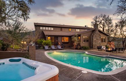 Gable by AvantStay Beautiful 3.5 Acre Oasis w Gorgeous Views Pool Hot Tub - Foto 33