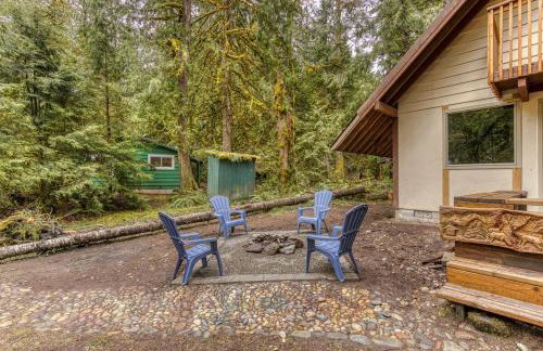 Thompson Cabin - Charming Salmon Riverfront A-Frame Oasis w/ fireplace - Foto 56