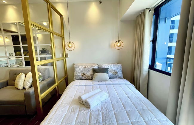 Luxurious White & Gold Haven in Makati - Foto 5