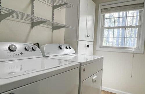 Mayberry on Bayberry Private pool Sleeps 10 - Foto 21