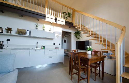 Loft Trevisan Elegant Apartment in Bra with Private Garage - Foto 1