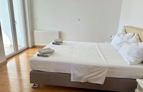 SeaScape Deluxe Residence - Photo 5