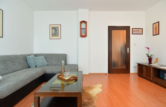 Apartment 1803 - Photo 24