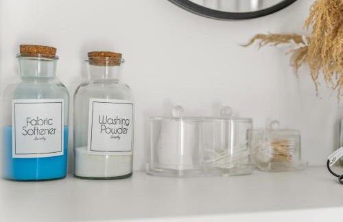 Free Parking ,Modern 4 bedrooms 10min from Birmingham city centre ideal for contractors ,Groups and Families - Photo 11