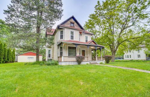 Charming Champaign Victorian with Deck! - Foto 29