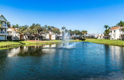 Luxury Beachside Condo - Half Mile from Beach - Foto 17