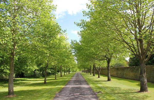 Chippenham Park Garden Rooms - Photo 11
