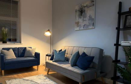 Home Near Etihad, Free Parking, Workplace & Garden - Foto 3