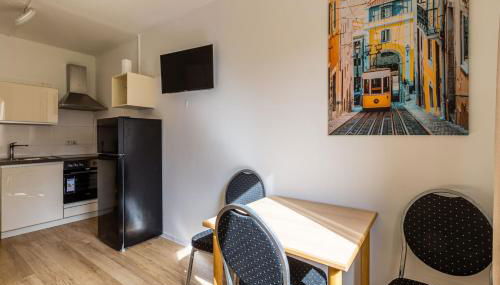 DKN - Ihr Zuhause auf Zeit in Halle - Vollmöbliert - Waschmaschine - Wlan - Nähe S-Bahn - Foto 3, stove