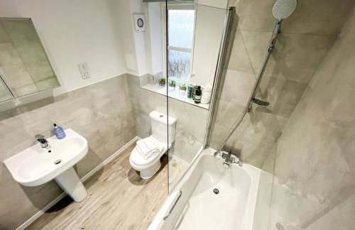 2 Bedroom Apartment, Free Parking, WiFi & Netflix - Foto 9