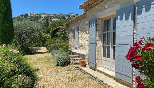 In Gordes, facing the entire Luberon Park a beautiful 5 bedrooms house - Photo 4