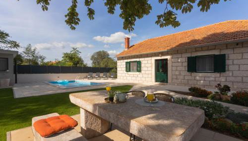 Experience VILLAGE LIFE - Jokini Dvori with private pool - Foto 4, Garden, Garden view