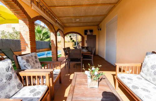 Catalunya Casas Cozy beach town villa for 8 - no car necessary! - Photo 9