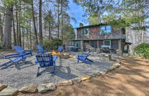 Unique Cabin With Hot Tub Close to Town - Foto 11