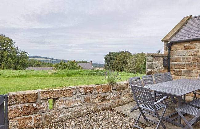 Host Stay Dunsley Chapel - Photo 21