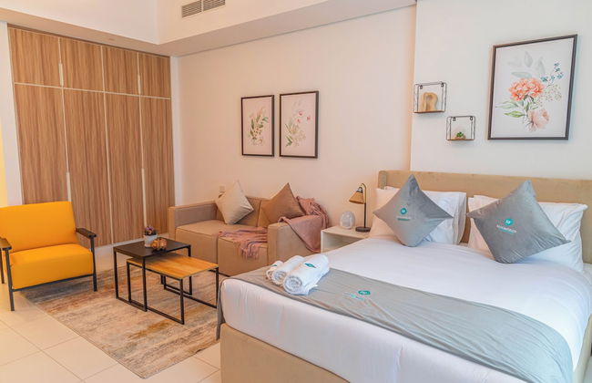 Bloomfields Stylish STU in Thalassa - Photo 2