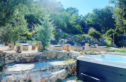 Tisno Resort - Photo 3