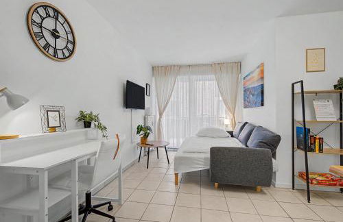 Neu Renoviert - 4 Schlafplätze, Zentral, Terrasse - Photo 12