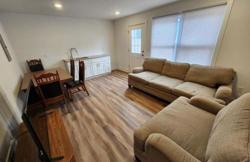 Beautiful beachside, newly renovated apartments just half a block from beach 2 bedroom - Foto 2