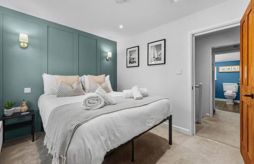 3-BR Luxe Cowes Cottage Harbour Views, Sleeps 6, with Private Garden - LONG TERM STAY WINTER SPECIAL OFFER AVAILABLE! - by Blue Puffin Stays - Foto 4