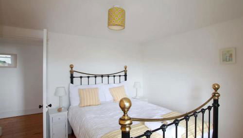 Seaside Holiday Cottage Near Beach - Foto 5