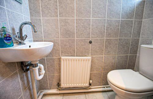 Milton Keynes for Families and Contractors with Private Parking - Foto 10