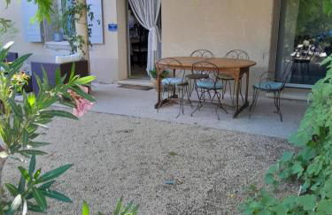 Le Mazet de l'Acacia - Foto 3