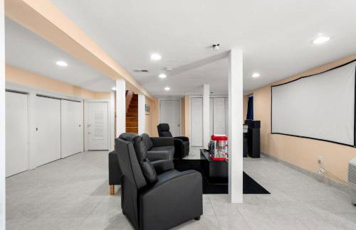 Hot Tub, Electric Bikes, Solo Stove, Projector, Smores - Foto 49