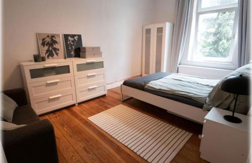 Altbaucharme! 2Zimmer, zentral und 24h Check-in - Foto 5