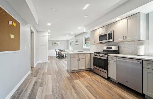 Charming Erie Home about 2 Mi to Downtown Delights! - Foto 7