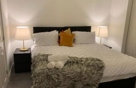 LUXURY 3 BED HOME with MULTIPLE FREE PARKING BAYS Early Check-in Late Check- Out Allowed - Foto 20