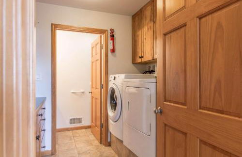 Fall Colors Getaway Walk to Downtown & Ferry - Foto 26