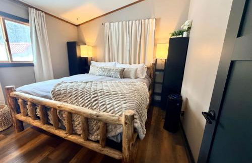 Paddler's Paradise Cabin with Direct Trail Access! - Foto 13