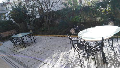 Green House - Photo 4, Garden