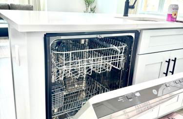 Newly Built Lake House Near NYC EWR MetLife AD Mall - Foto 13