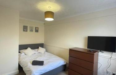 6 Bedroom House For Corporate Stays in Corby Suitable for Nightshift Workers - Foto 4