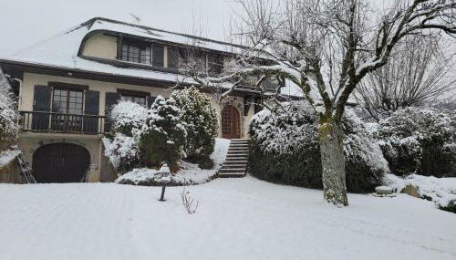 Lake Annecy Ski Chalet with Jacuzzi - Foto 2