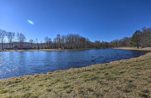 Fire Pit and Games! Secluded Chalet 30 Mi to Montage - Foto 39