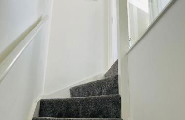 Castle view Rochester - Photo 25