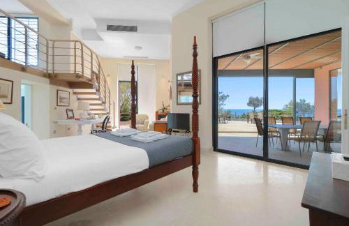 Black Diamond Beachfront Pool Villa Pasithea in Sounio, Athens - Foto 7